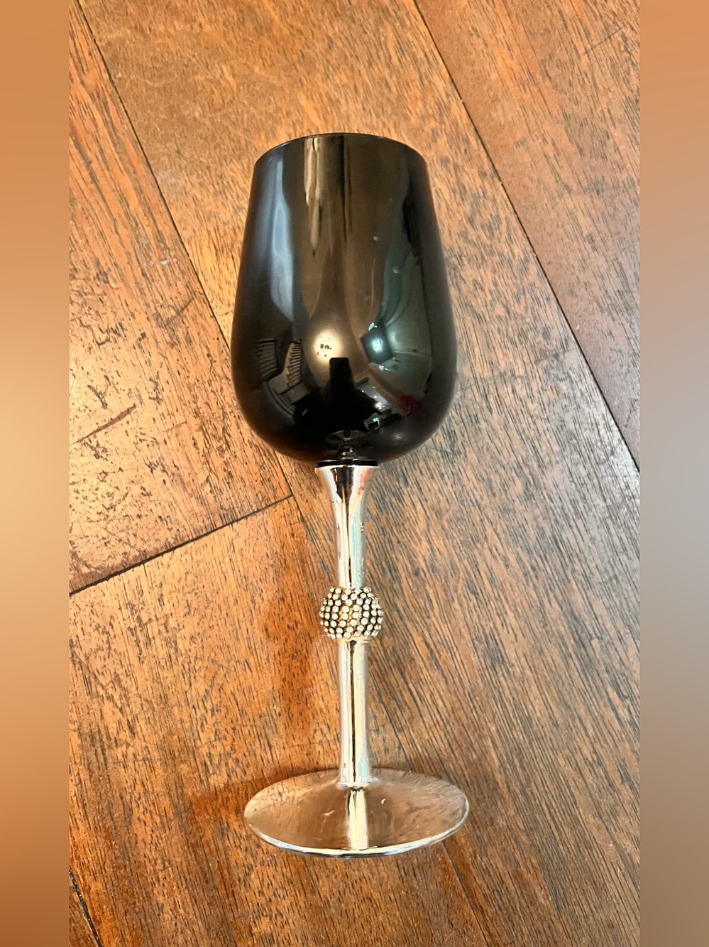 Elegant Black & Silver Crystal Stem Wine Glass - Home Dining